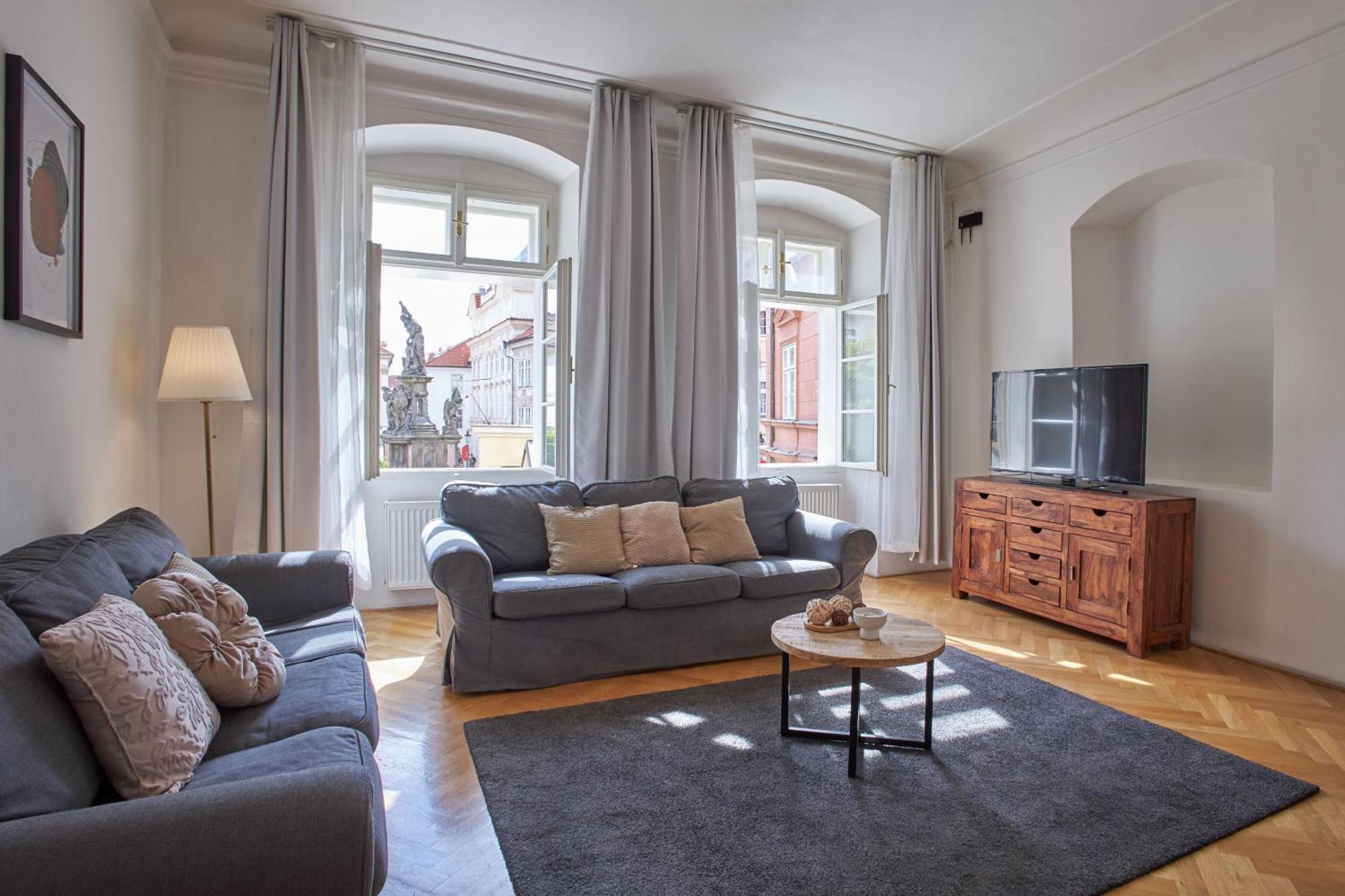 פראג Charles Bridge Suites מראה חיצוני תמונה