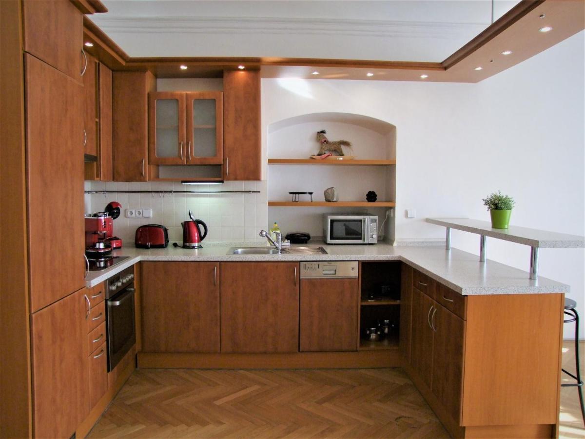 פראג Charles Bridge Suites מראה חיצוני תמונה