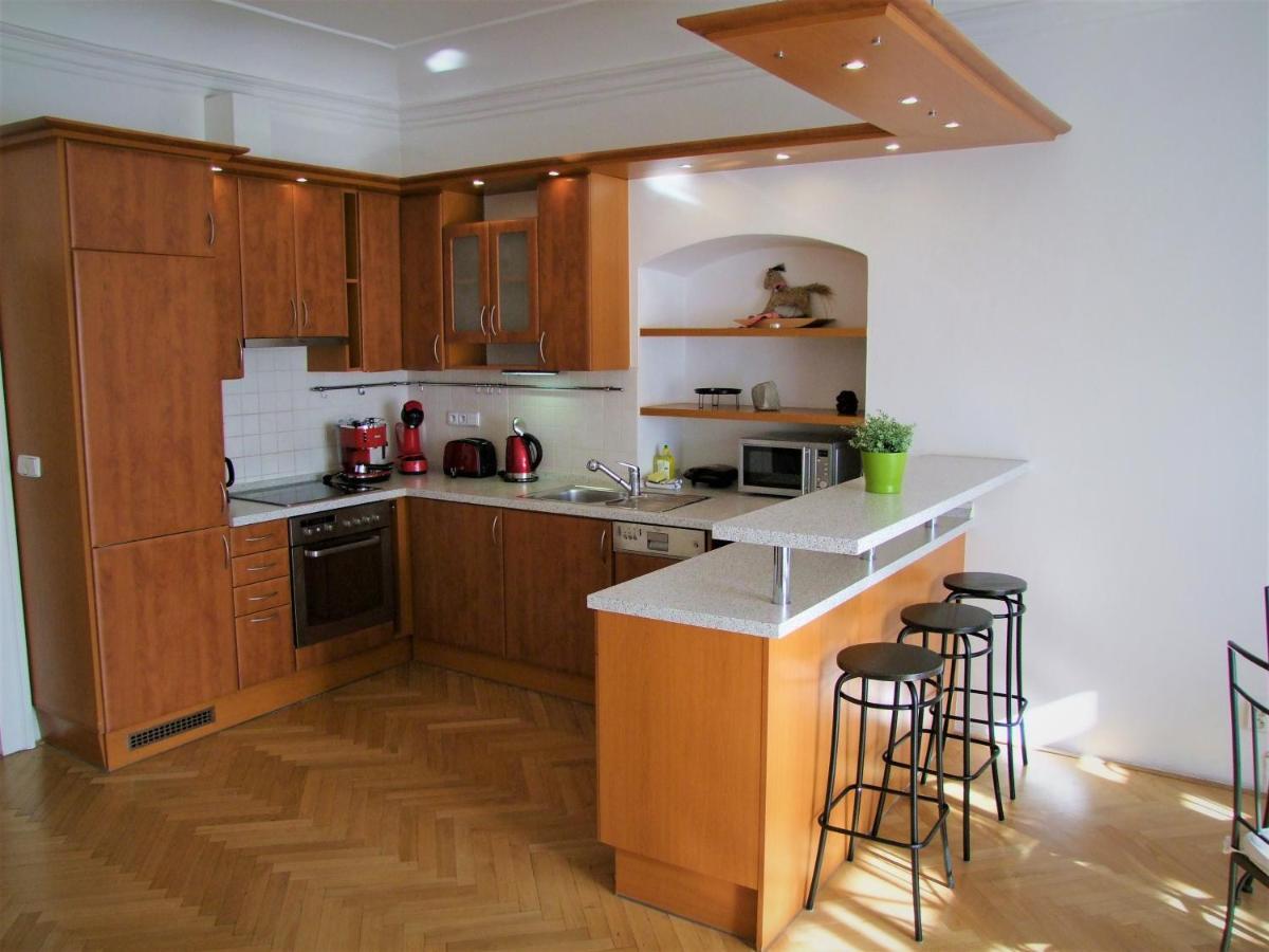 פראג Charles Bridge Suites מראה חיצוני תמונה